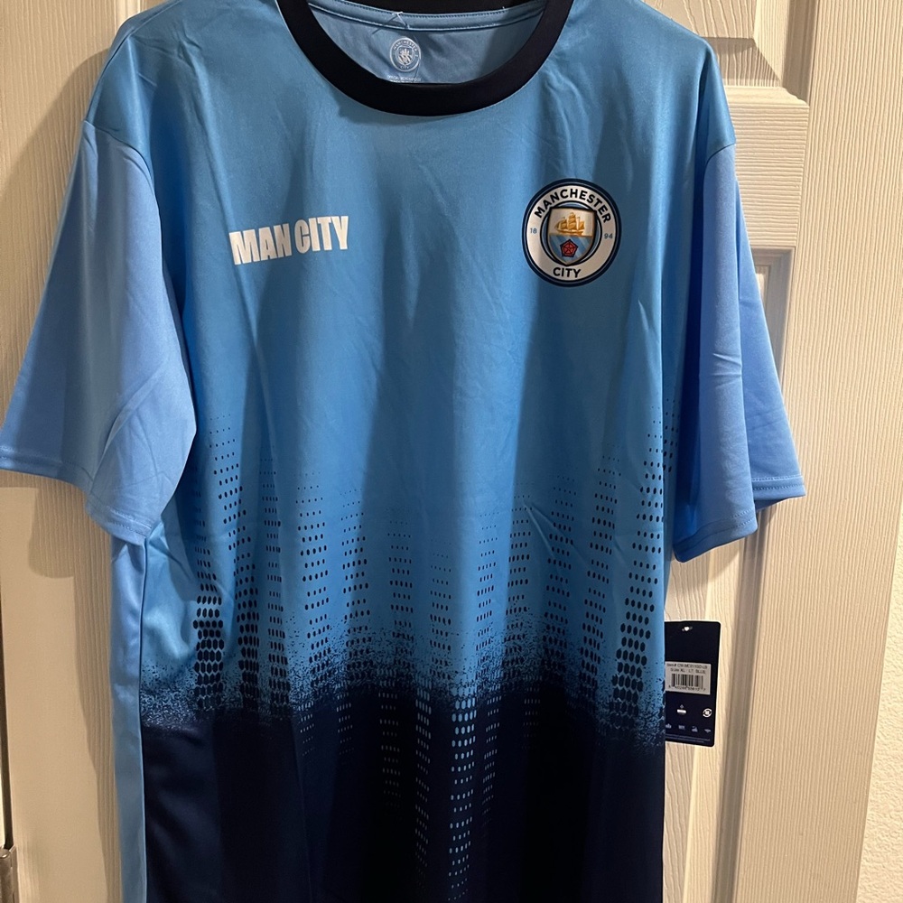 Manchester City Men's Light Blue Gradient Soccer Jersey